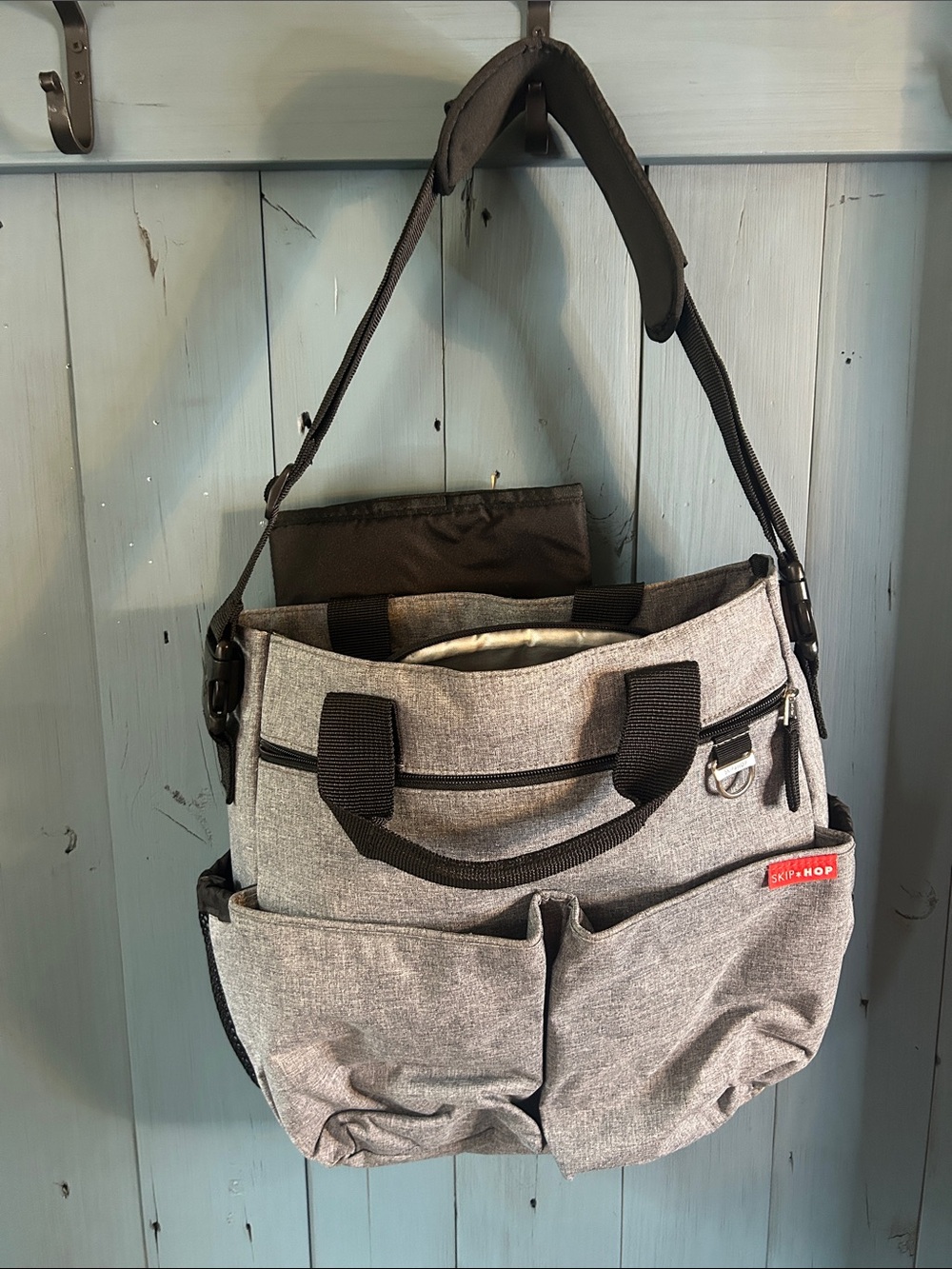 Skip Hop Light Gray Convertible Messenger Bag with Black Straps w/Changing Pad